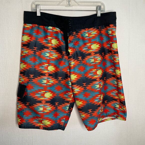 Carbon Men's Boardshorts Hook & Latch Front  Size 36 Aztec Tribal Yellow/Blue/Bl - Picture 1 of 10